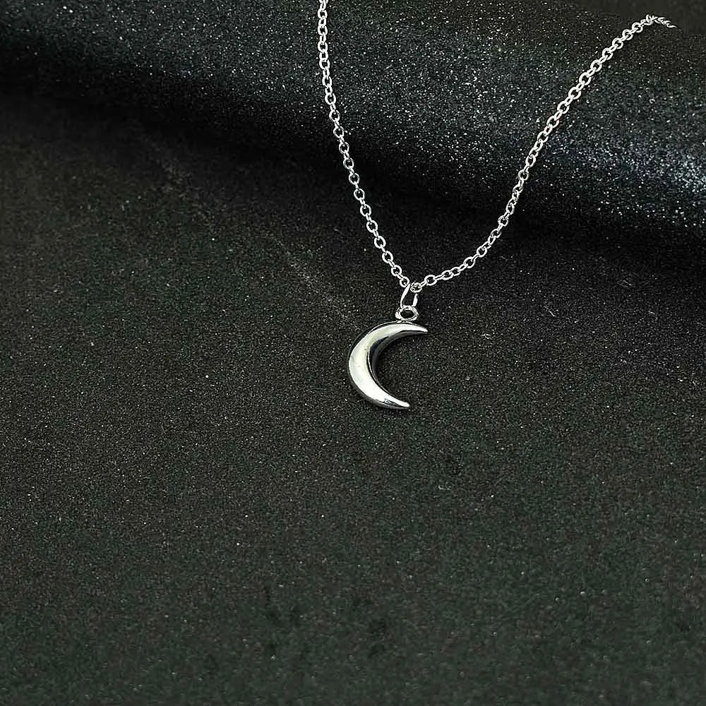 Cute Simple Moon Pendant Necklaces For Women