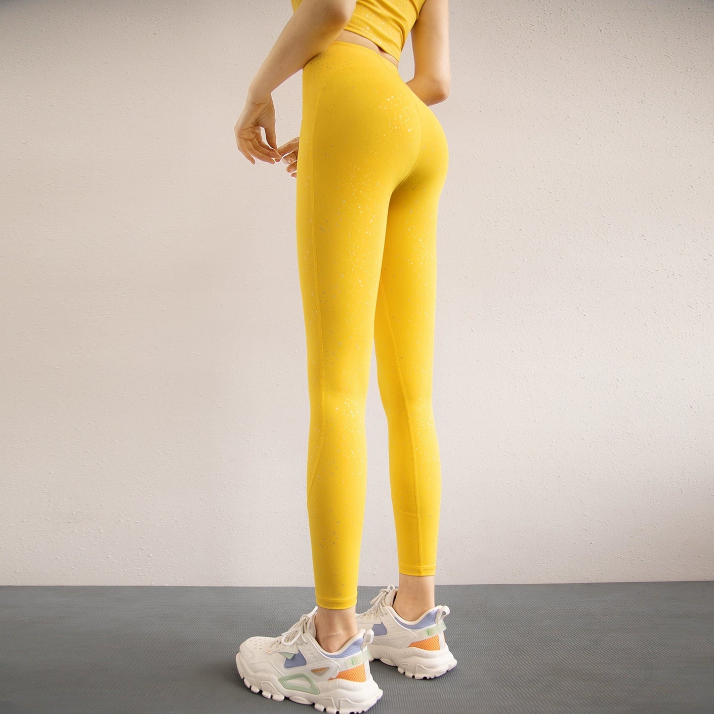 Wake-Up Plan White Yoga Clothes Suit Women's Summer Running Outerwear Sports Tights High Elastic Quick-Drying Fitness Pants