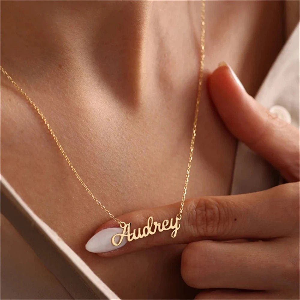 Customized Name Necklace for Women Golte Pendant