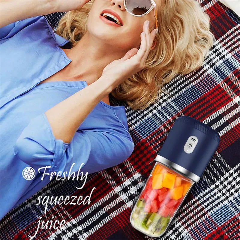 1pc Blue/Pink Portable Small Electric Juicer Stainless Steel Kitchen Tool