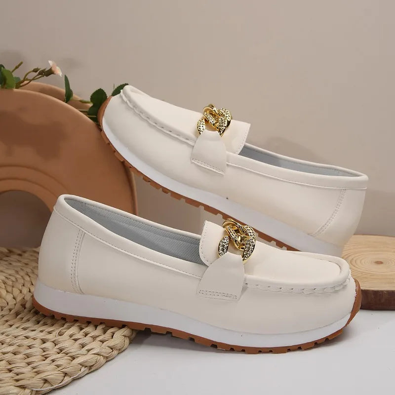 2024 Ladies Spring New Metal Chain Desf Walking Flat Shoes