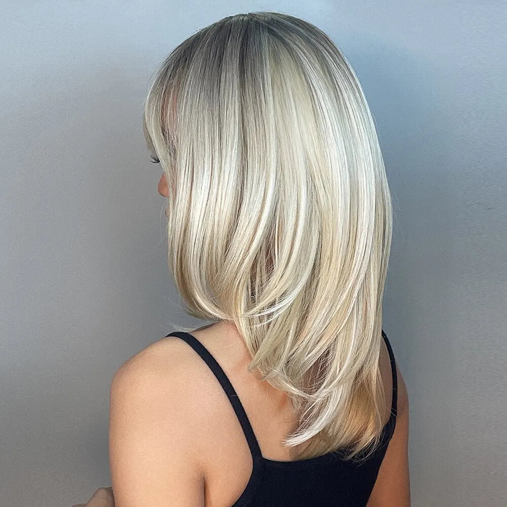 Short Straig e Heat Resistant Wig