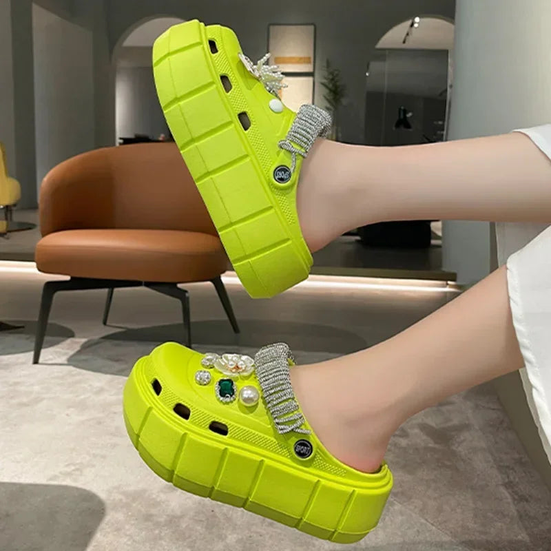 Women Sandals 2024 New Arrival Elegant Clogs Fashion Street Beach Slides Height Increasing Slippers For Girls