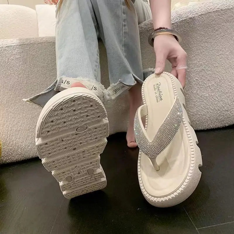Woman 2024 Trend Rhinestone Flip-flop Slippers Thick Soles Outdoor Wear Fashionable Beach Shoes Indoor Anti Slip Sandals Shoes