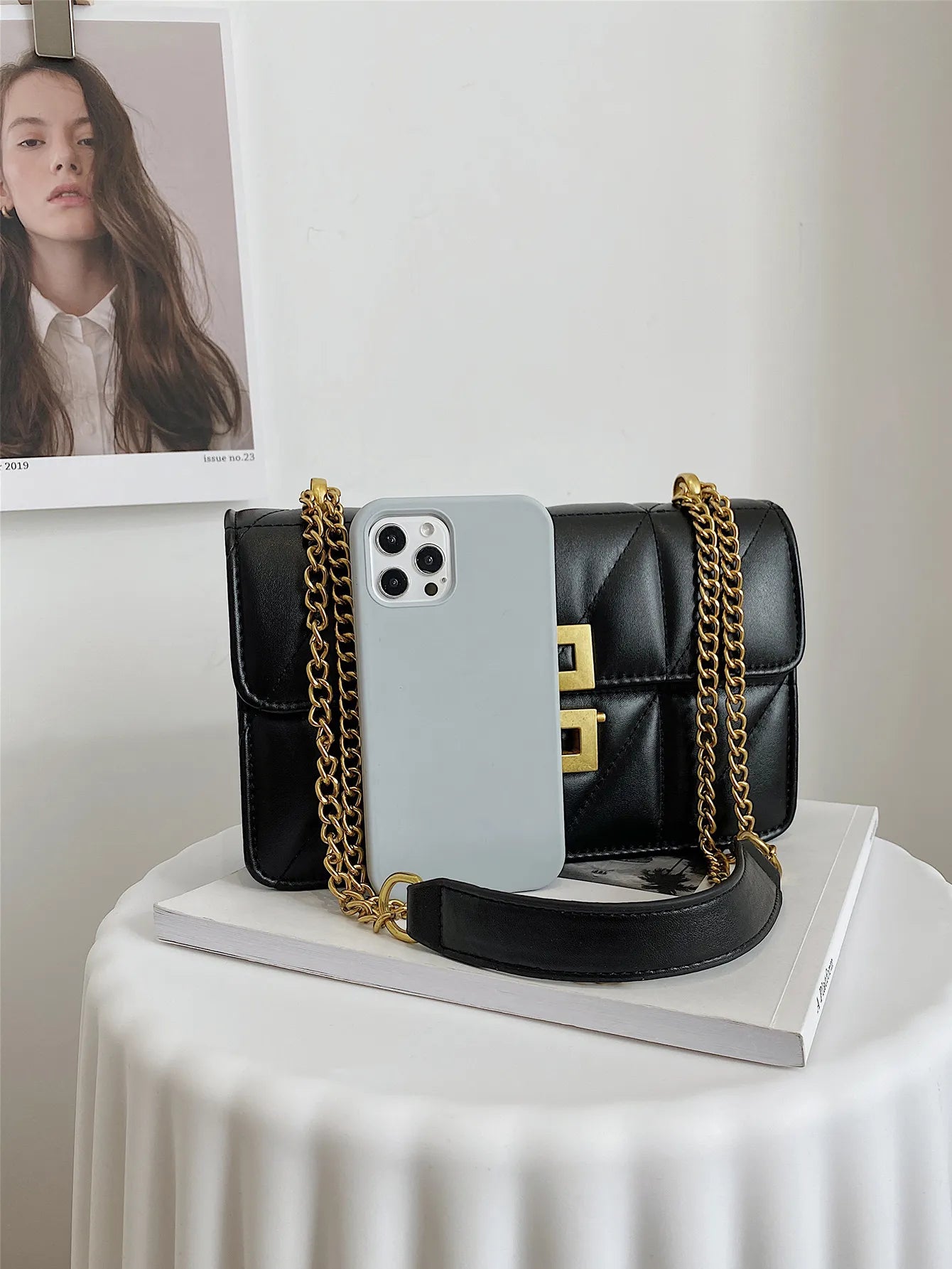 Diamond-Shaped Embossed Fashion Chain For Female